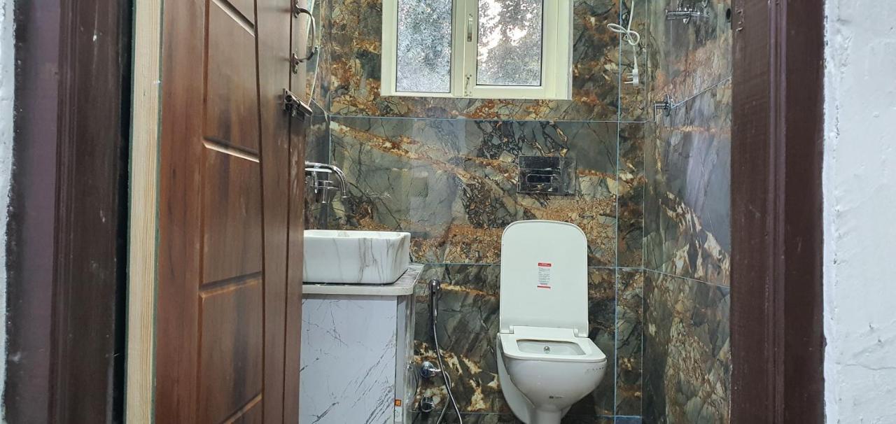 Hotel Resonance Exotic Srīnagar Dış mekan fotoğraf