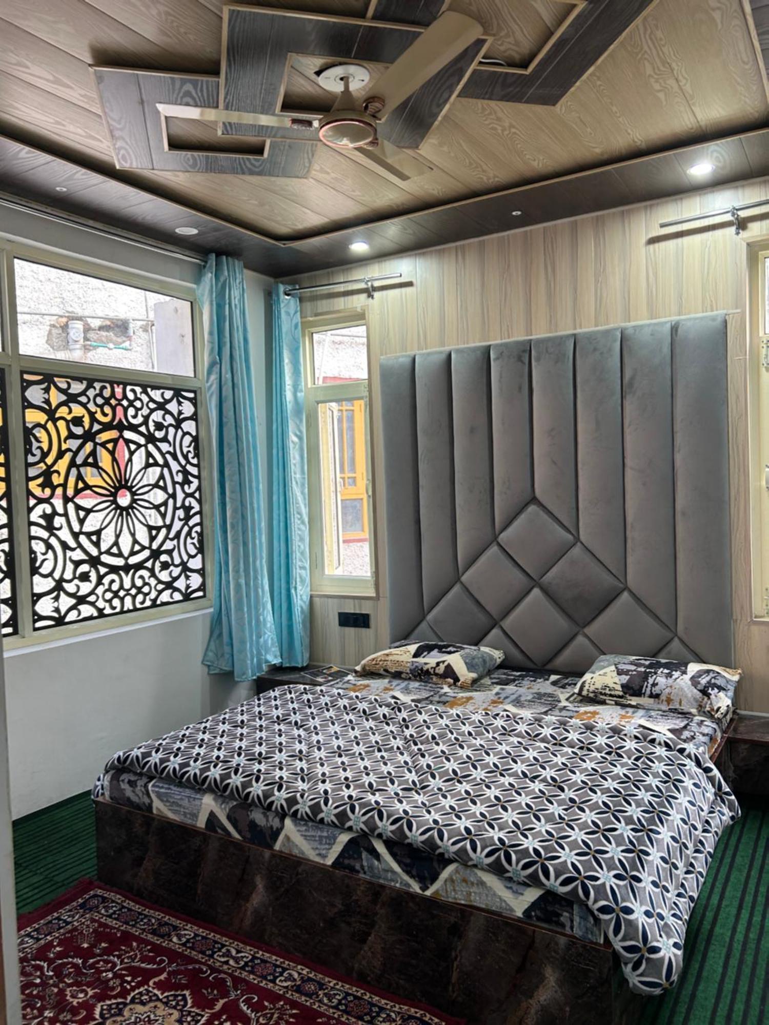 Hotel Resonance Exotic Srīnagar Dış mekan fotoğraf