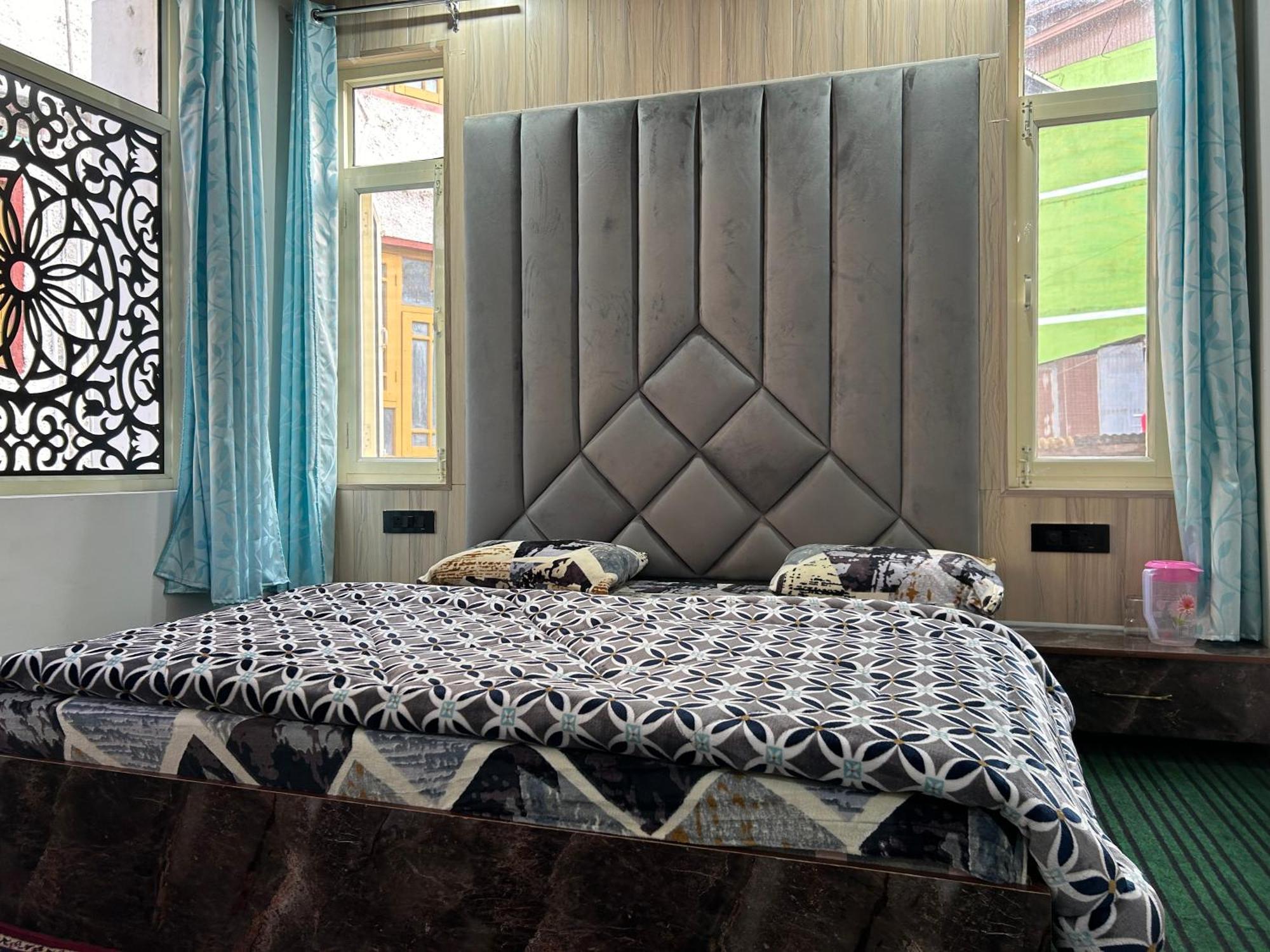 Hotel Resonance Exotic Srīnagar Dış mekan fotoğraf